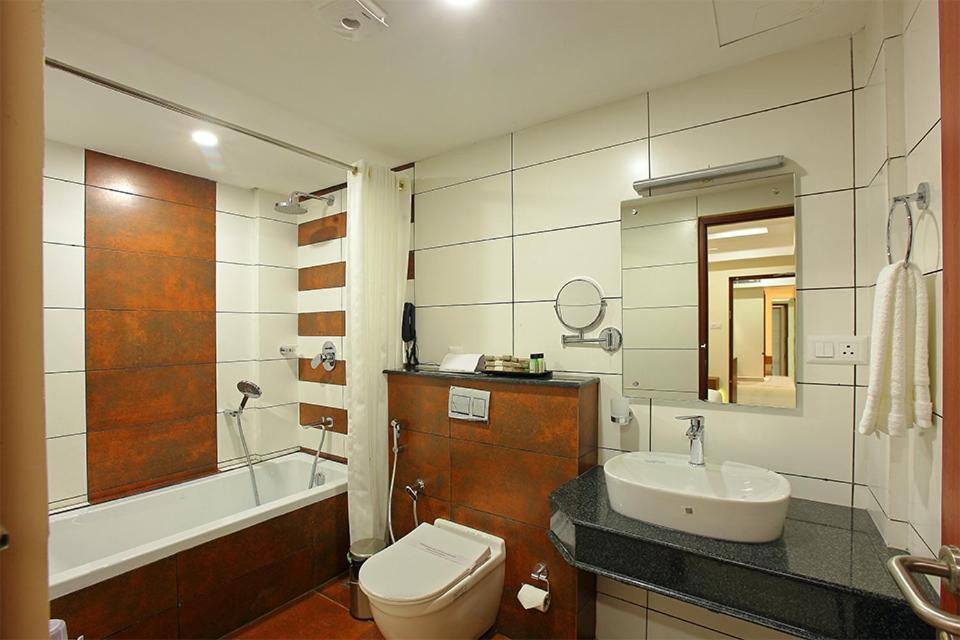 Lumbini Supreme Hotel Thrissur Eksteriør billede