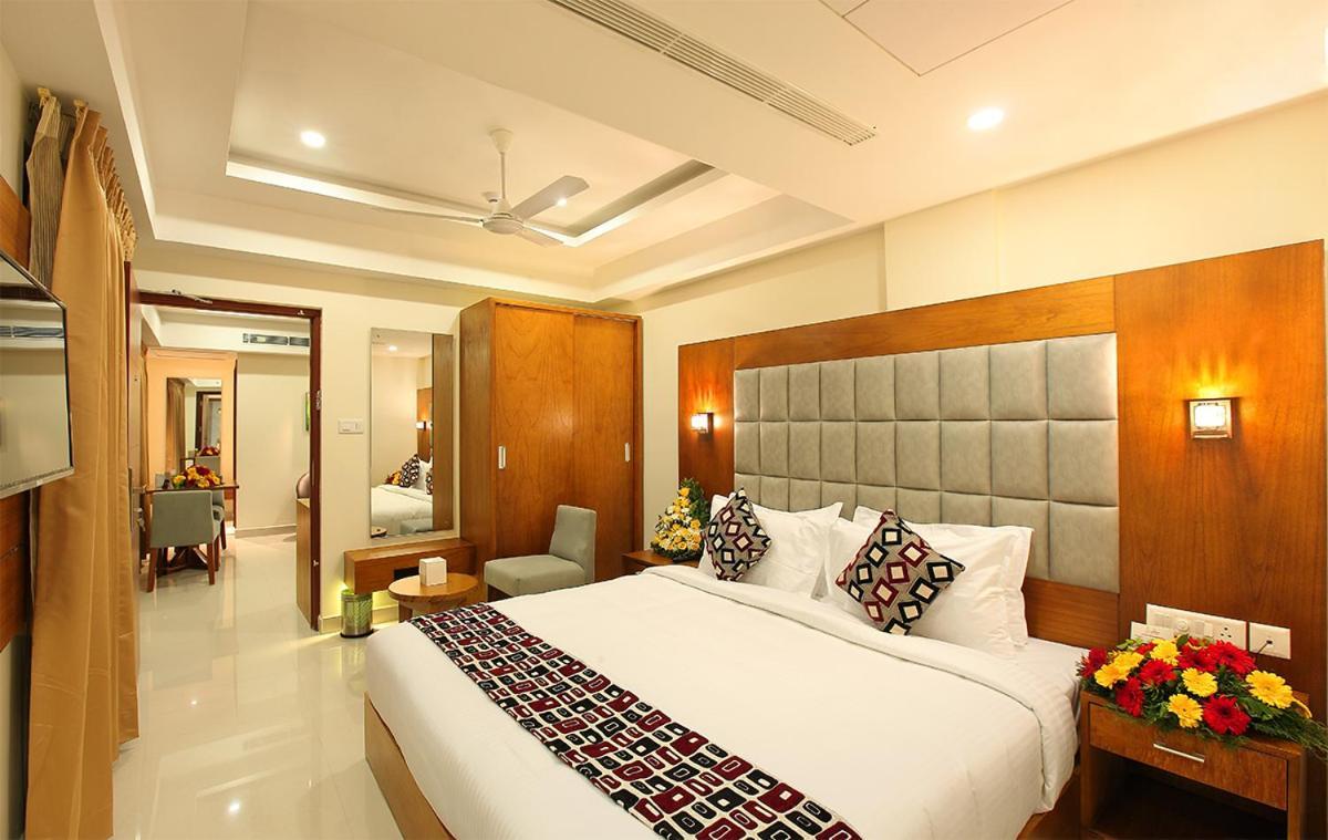 Lumbini Supreme Hotel Thrissur Eksteriør billede